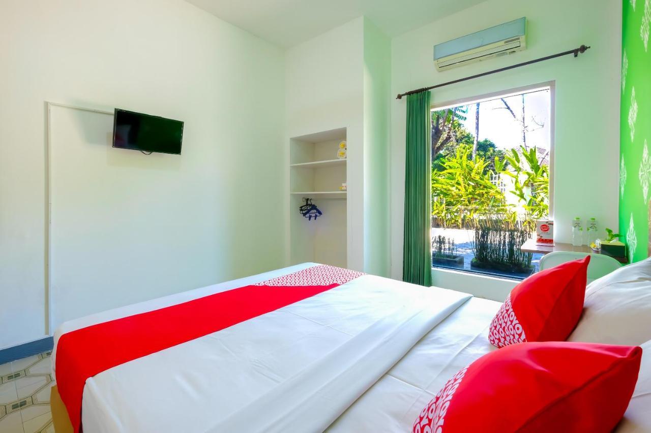 Oyo 1206 Lombok Guest House Матарам Екстериор снимка