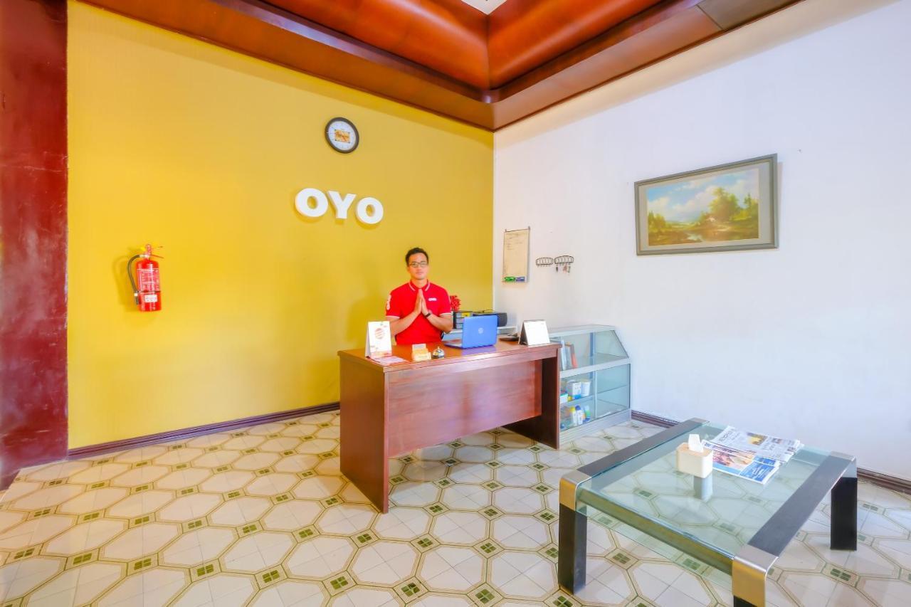 Oyo 1206 Lombok Guest House Матарам Екстериор снимка