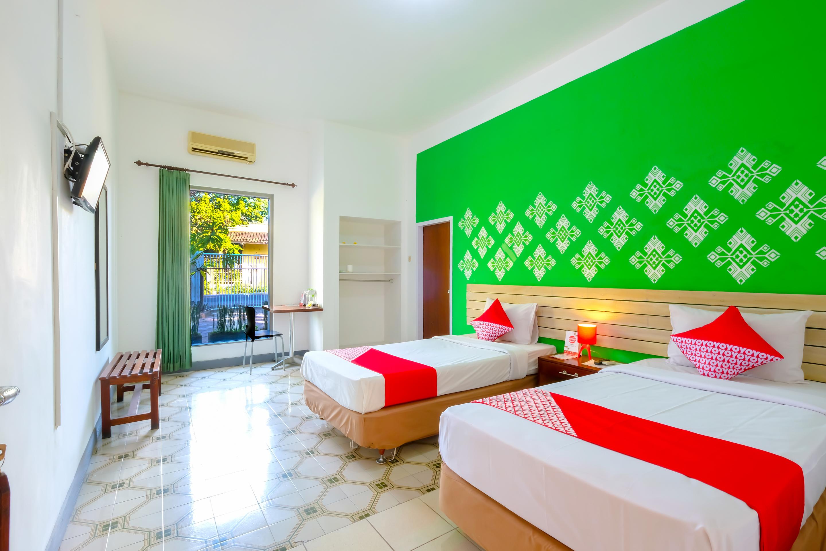 Oyo 1206 Lombok Guest House Матарам Екстериор снимка