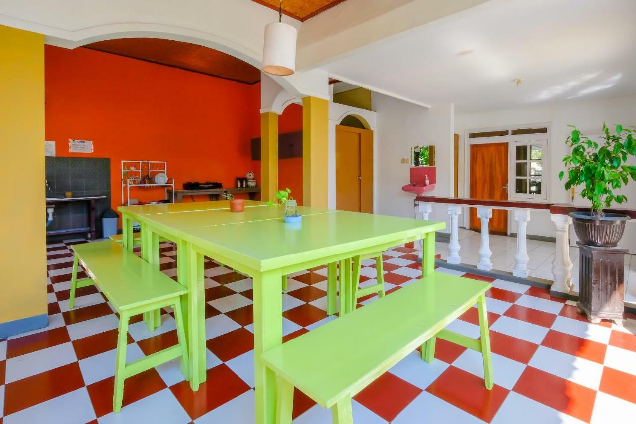 Oyo 1206 Lombok Guest House Матарам Екстериор снимка